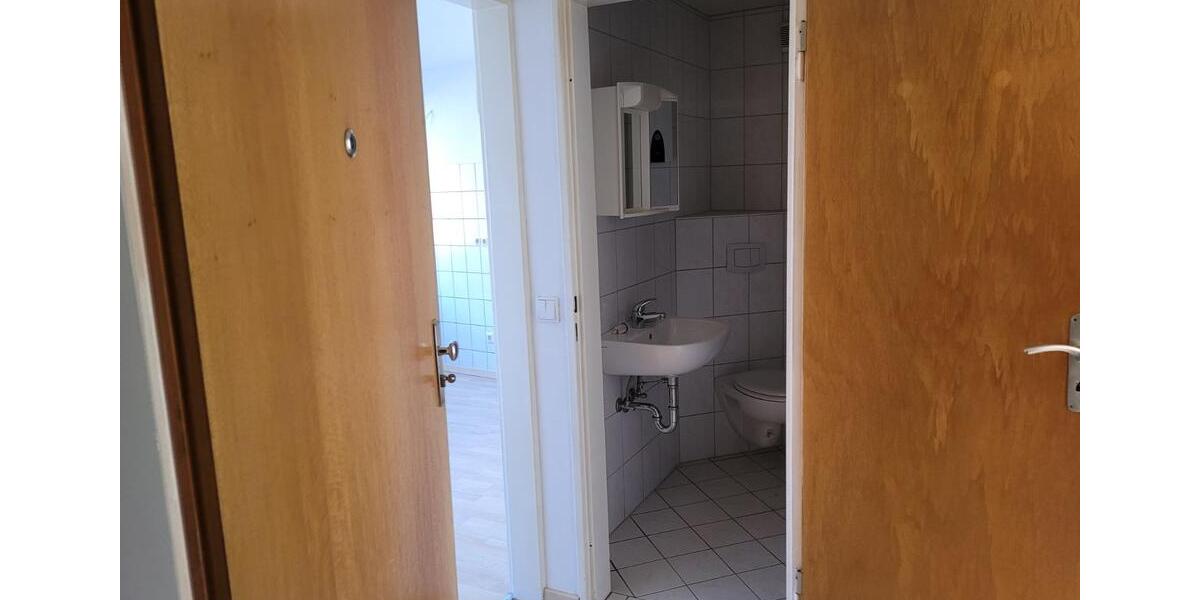 Etagenwohnung Saarbrücken St. Arnual - 1 Zimmer, 40 m&sup2;, 450&euro; | Angebot:25866775