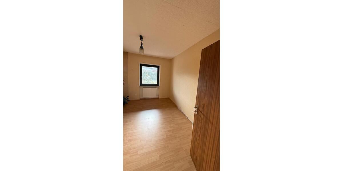 Bungalow Saarbrücken West - 4 Zimmer, 93 m&sup2;, 329.000&euro; | Angebot:25324546