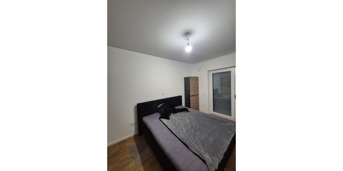 Erdgeschoßwohnung Saarbrücken West - 2 Zimmer, 80 m&sup2;, 710&euro; | Angebot:25239575