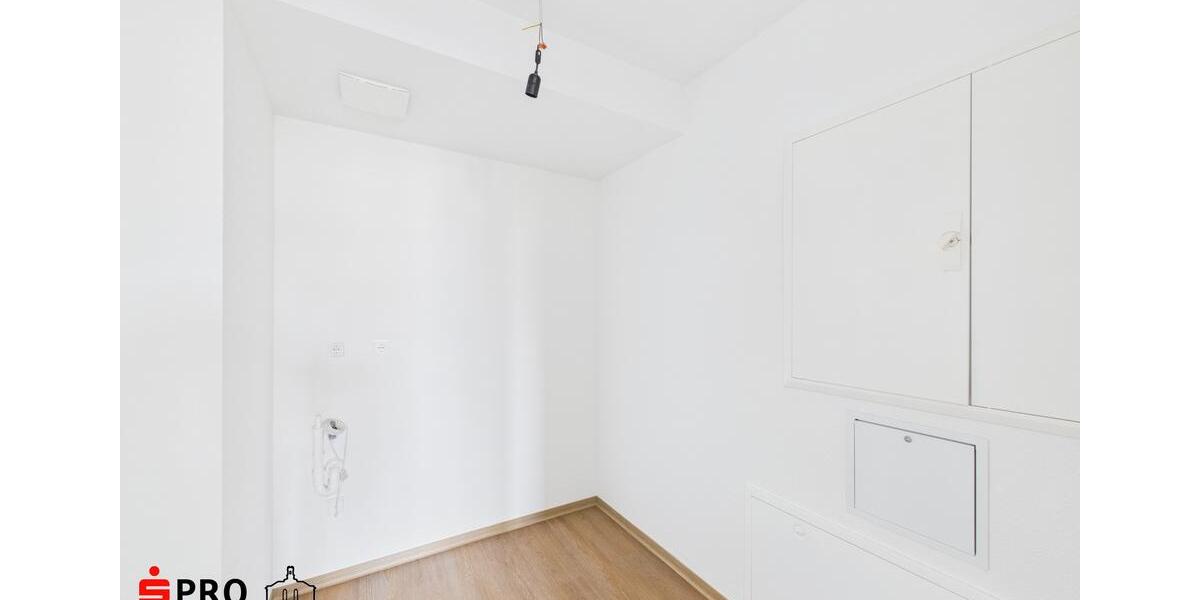 Etagenwohnung Saarbrücken Neue Bremm - 4 Zimmer, 128 m&sup2;, 1.856&euro; | Angebot:22886751