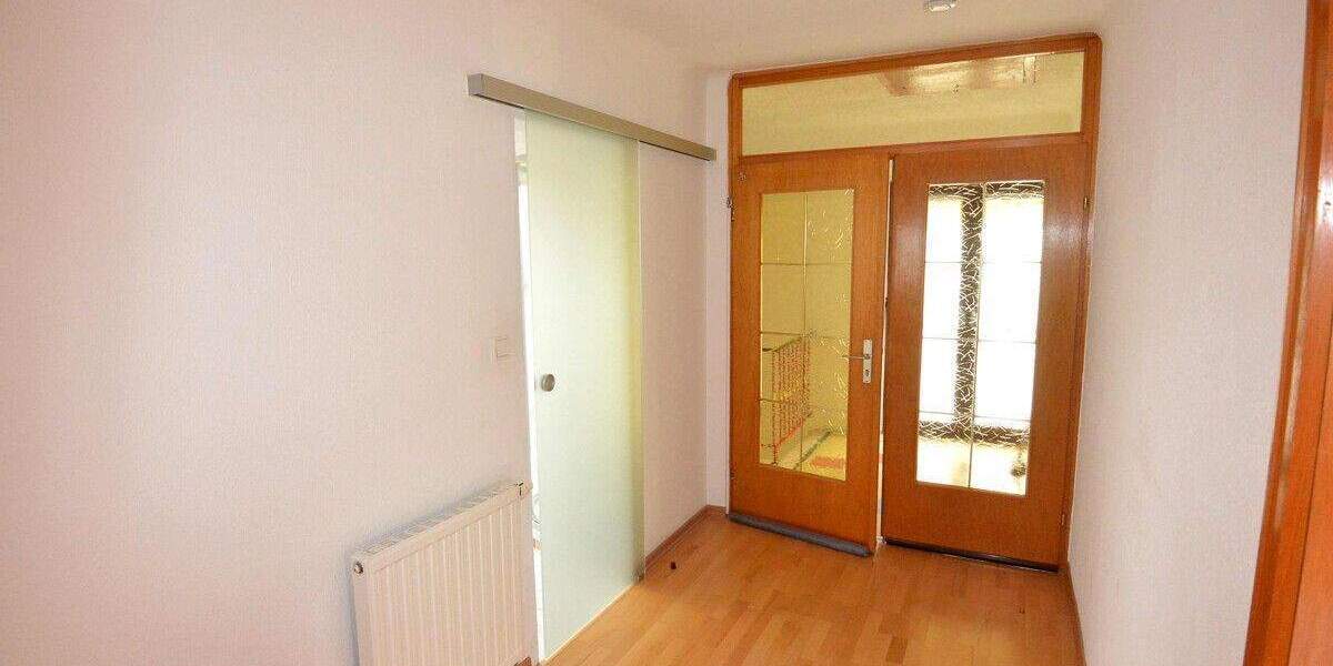 Einfamilienhaus Tholey / Sotzweiler Sotzweiler - 6 Zimmer, 135 m&sup2;, 180.000&euro; | Angebot:25706732