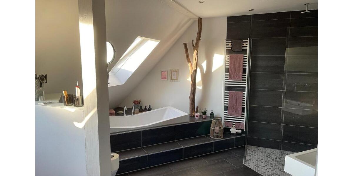 Maisonettenwohnung Saarbrücken West - 2 Zimmer, 138 m&sup2;, 350.000&euro; | Angebot:25959826