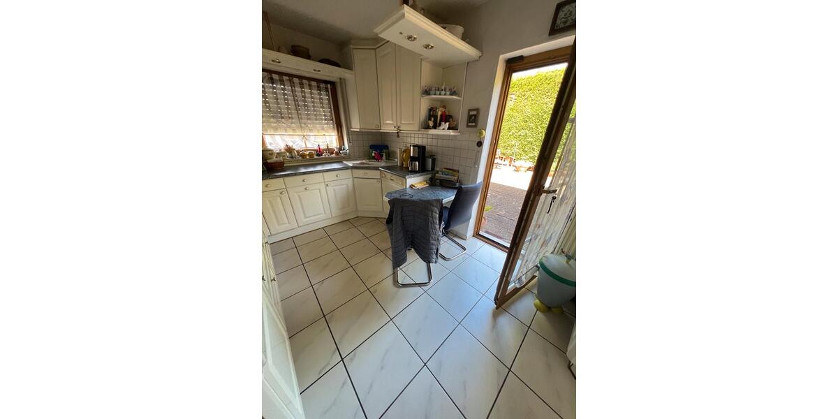 Einfamilienhaus Saarbrücken West - 5 Zimmer, 200 m&sup2;, 550.000&euro; | Angebot:26806875