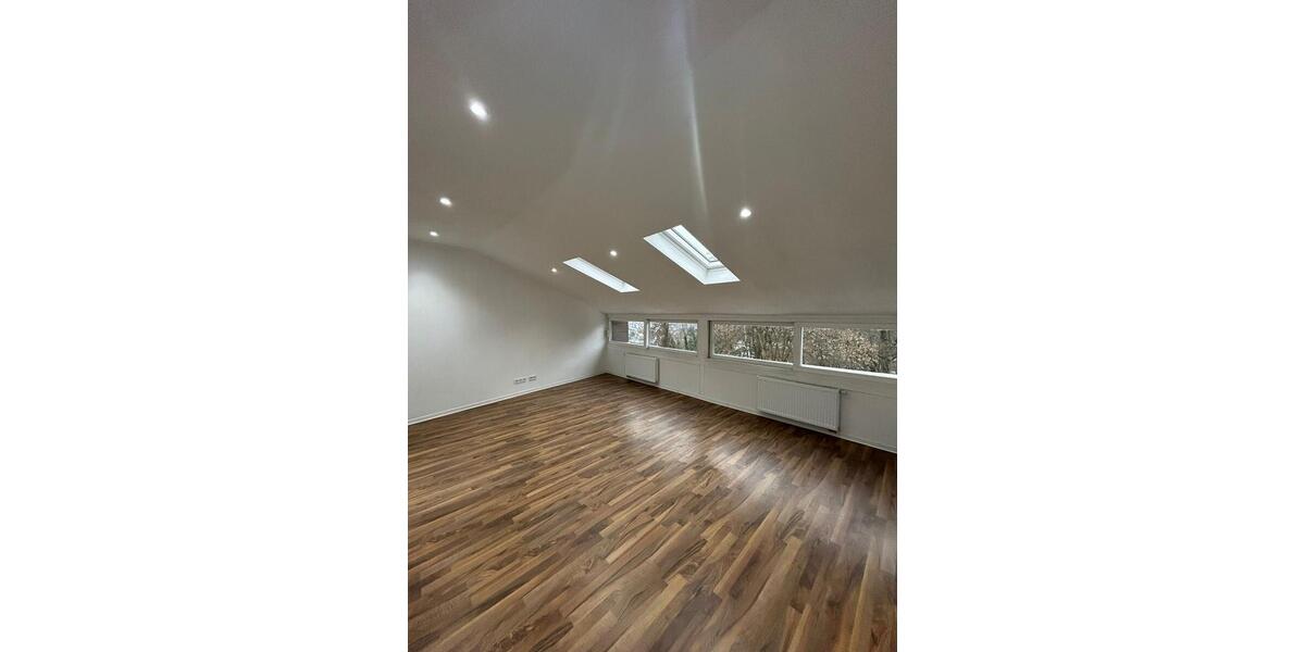 Dachgeschoßwohnung Friedrichsthal - 1 Zimmer, 80 m&sup2;, 600&euro; | Angebot:24610826