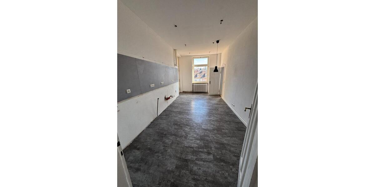 Etagenwohnung Neunkirchen - 5 Zimmer, 132 m&sup2;, 1.100&euro; | Angebot:25476139