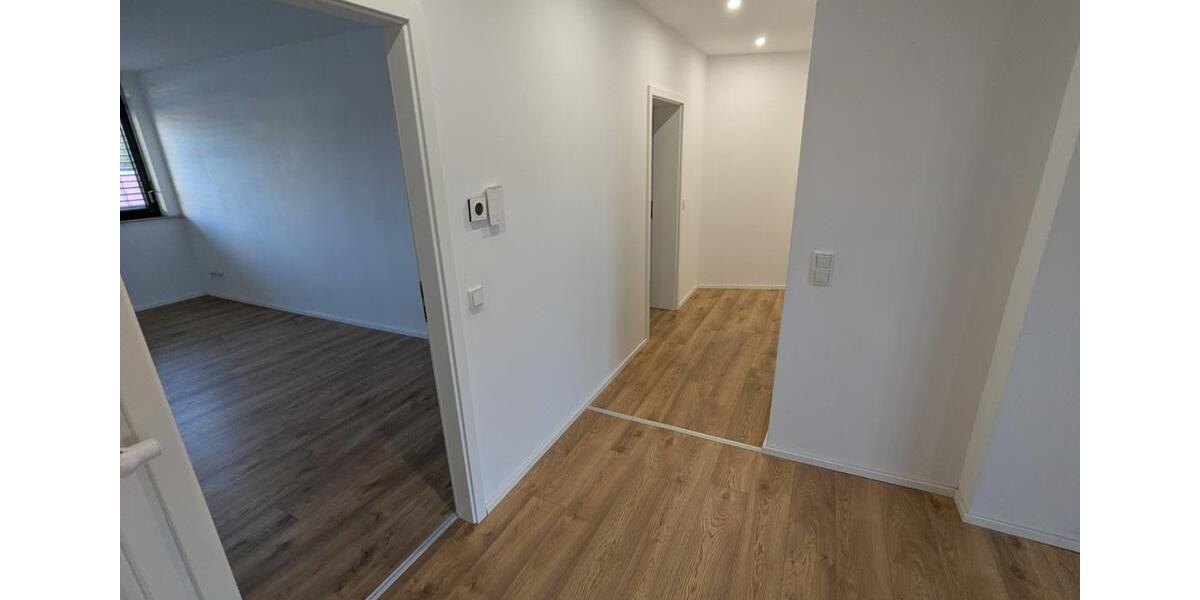 Etagenwohnung Saarlouis - 3 Zimmer, 88 m&sup2;, 240.000&euro; | Angebot:24063102