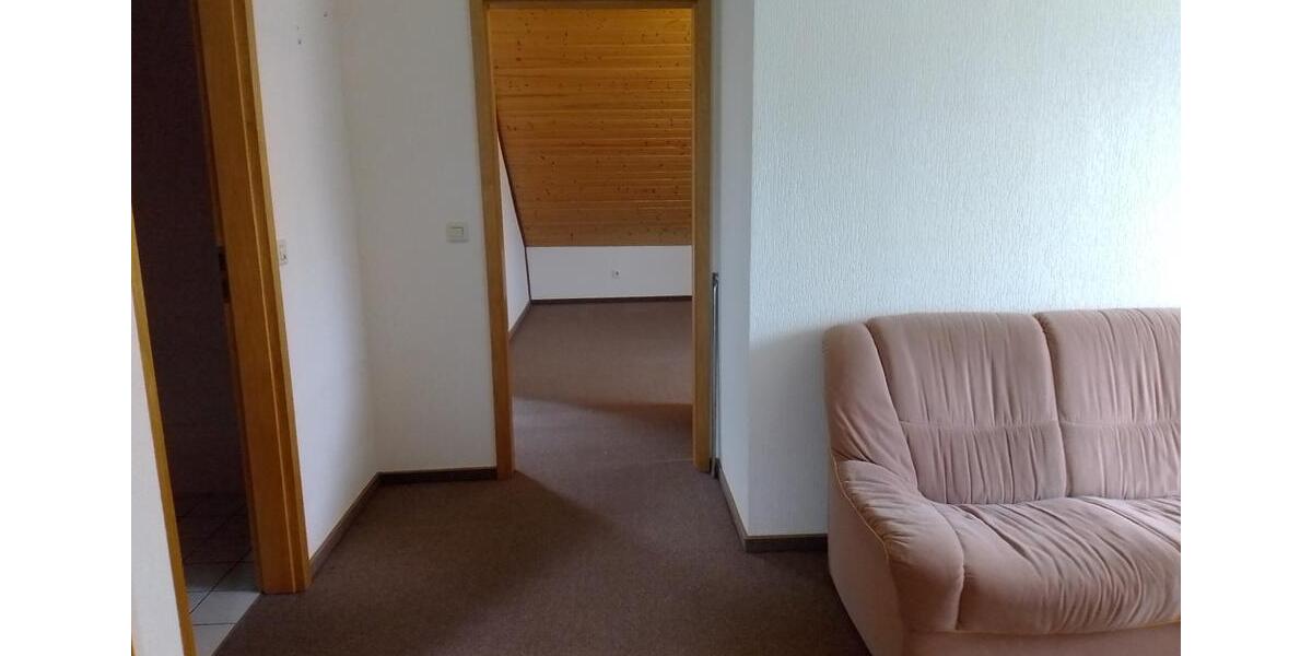 Etagenwohnung Dillingen (Saar) - 7 Zimmer, 135 m&sup2;, 980&euro; | Angebot:25973501