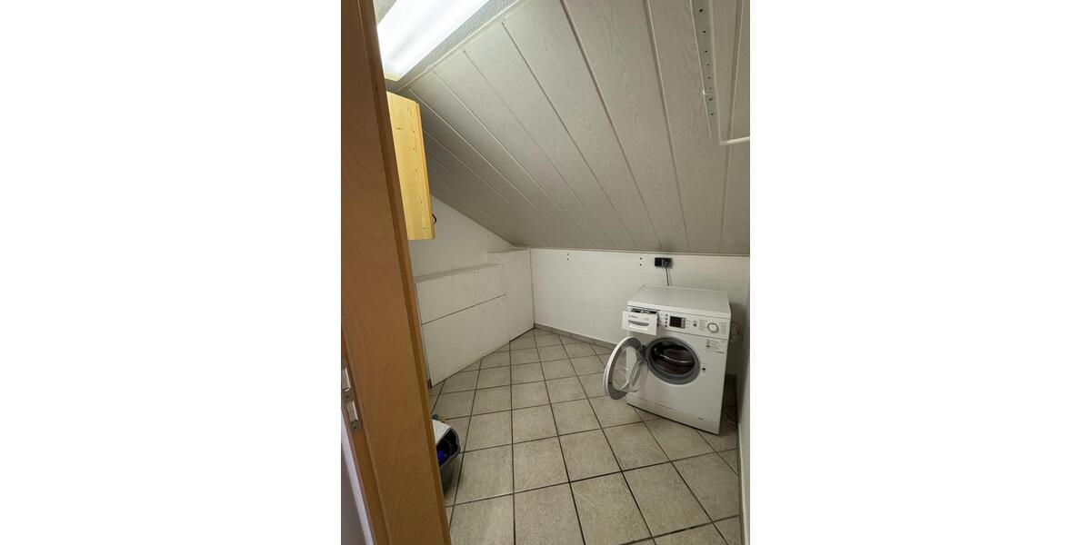 Dachgeschoßwohnung Saarbrücken St. Arnual - 2 Zimmer, 110 m&sup2;, 1.700&euro; | Angebot:25639251