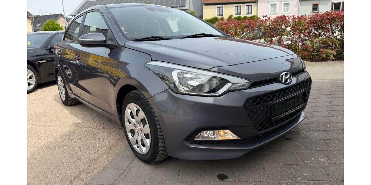 Hyundai i20 81.800 km 9.200 &euro; Saarlouis 66740