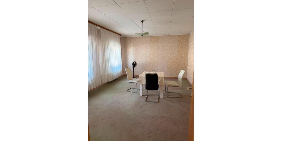 Doppelhaushälfte Saarbrücken West - 7 Zimmer, 188 m&sup2;, 250.000&euro; | Angebot:27168904