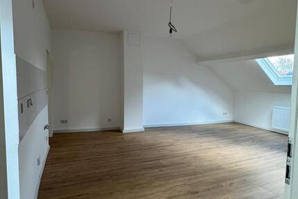 Wohnung Saarlouis - 2 Zimmer, 76 m&sup2;, 700&euro; | Angebot:26630202