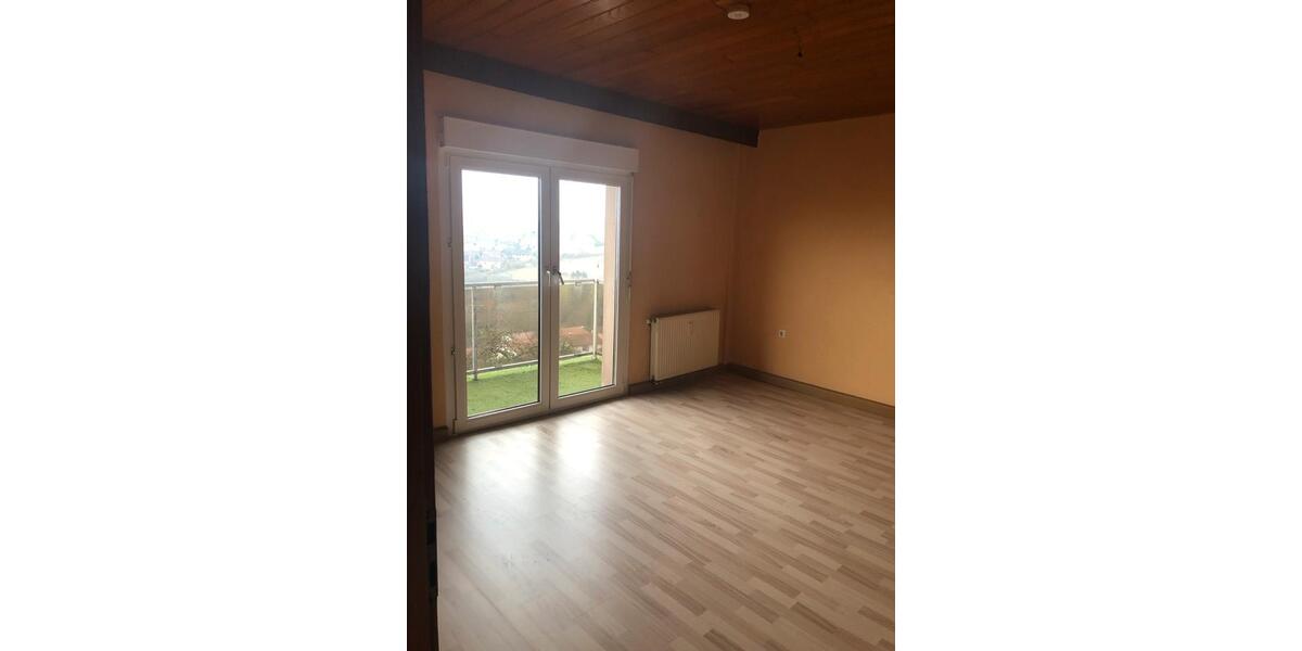 Erdgeschoßwohnung Quierschied - 2.5 Zimmer, 70 m&sup2;, 490&euro; | Angebot:24828391