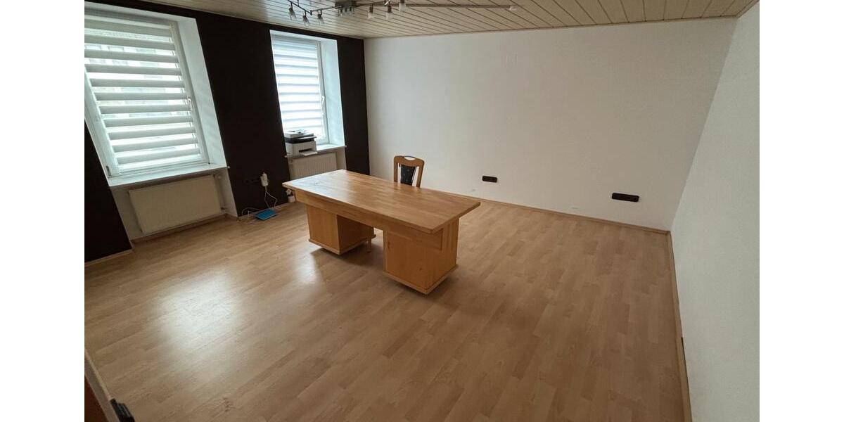 Bauernhaus, Landhaus Wallerfangen - 6.5 Zimmer, 224 m&sup2;, 335.000&euro; | Angebot:25811799