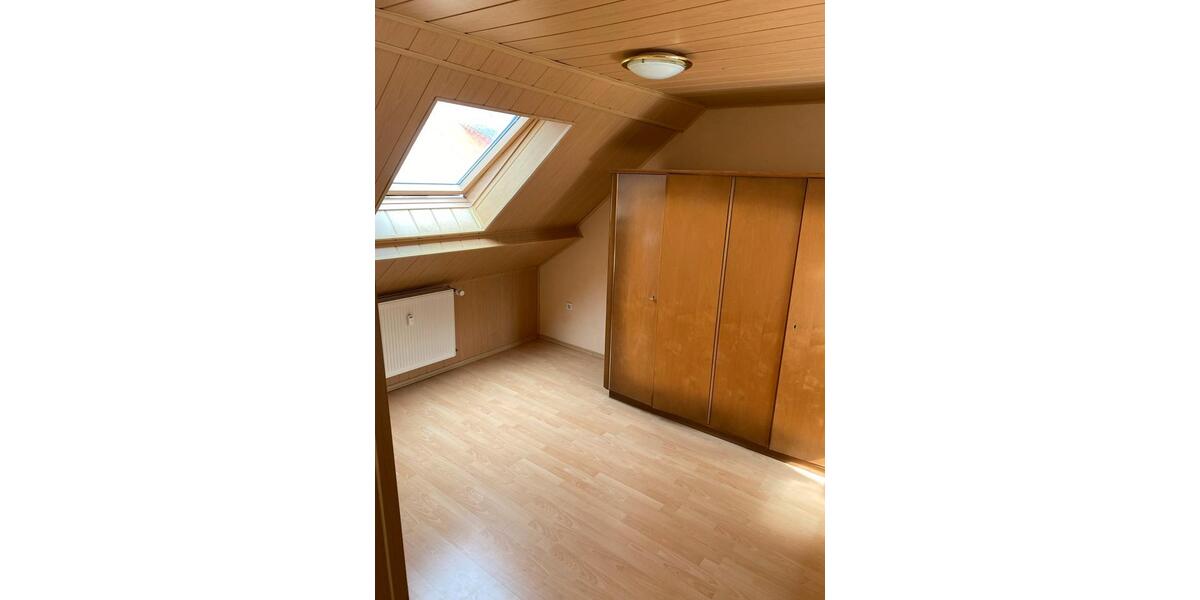Dachgeschoßwohnung Schmelz - 2 Zimmer, 50 m&sup2;, 650&euro; | Angebot:26131357