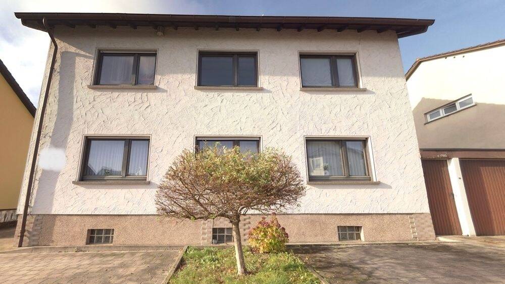 Mehrfamilienhaus, Wohnhaus Kirkel Limbach - 6 Zimmer, 210 m&sup2;, 364.000&euro; | Angebot:25680355