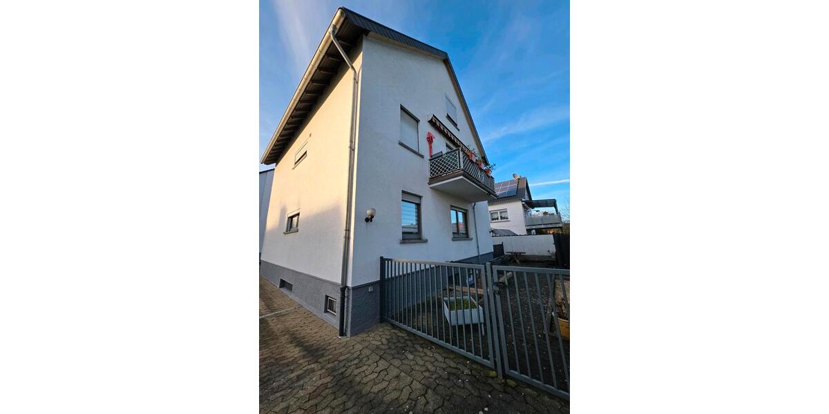 Mehrfamilienhaus, Wohnhaus Völklingen - 9 Zimmer, 165 m&sup2;, 339.000&euro; | Angebot:25404397