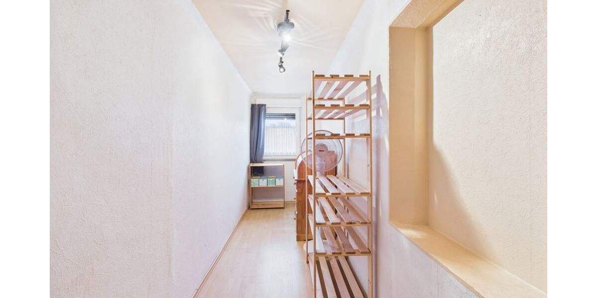 Einfamilienhaus Saarwellingen / Schwarzenholz Schwarzenholz - 4 Zimmer, 96 m&sup2;, 105.000&euro; | Angebot:25687884