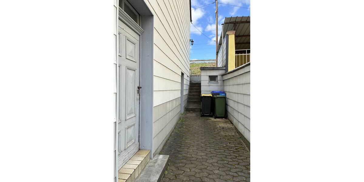 Einfamilienhaus Saarbrücken Dudweiler - 5 Zimmer, 91 m&sup2;, 75.000&euro; | Angebot:26036805