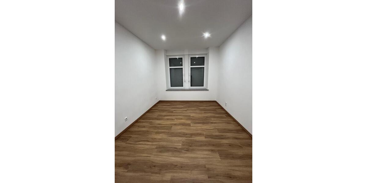 Erdgeschoßwohnung Neunkirchen Heinitz - 3 Zimmer, 102 m&sup2;, 950&euro; | Angebot:25126735
