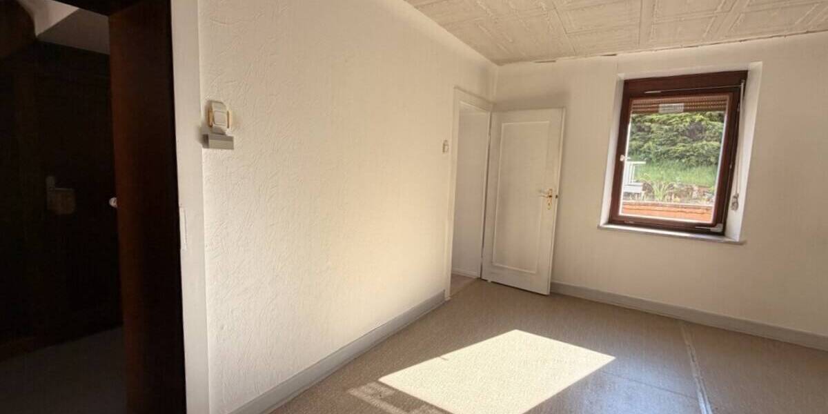 Mehrfamilienhaus, Wohnhaus Wadgassen / Werbeln Werbeln - 4 Zimmer, 110 m&sup2;, 99.000&euro; | Angebot:26388902