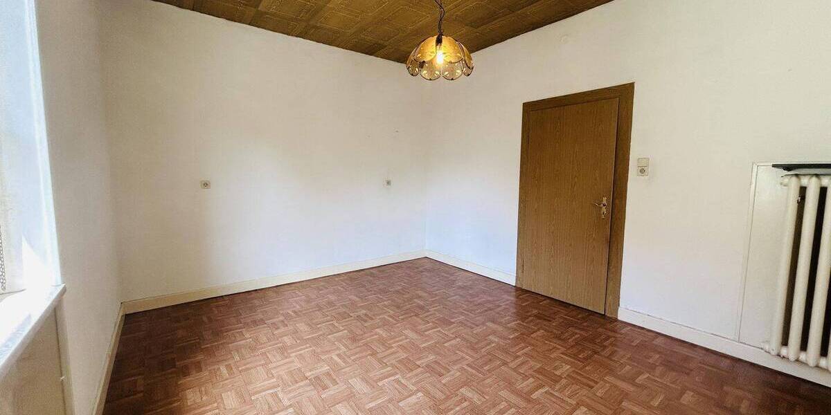 Etagenwohnung Saarbrücken Güdingen - 3 Zimmer, 81 m&sup2;, 85.000&euro; | Angebot:26697996