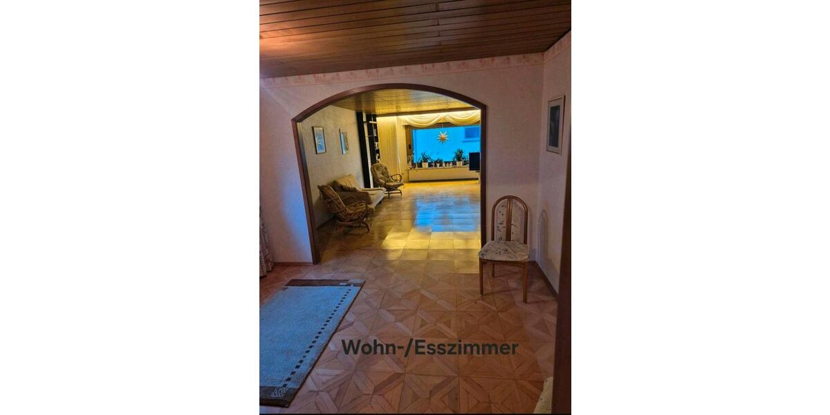 Einfamilienhaus Homburg - 7 Zimmer, 196 m&sup2;, 350.000&euro; | Angebot:24981735