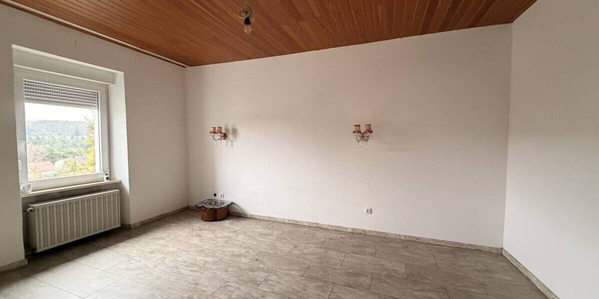 Mehrfamilienhaus, Wohnhaus Schiffweiler - 6 Zimmer, 184 m&sup2;, 265.000&euro; | Angebot:26641339