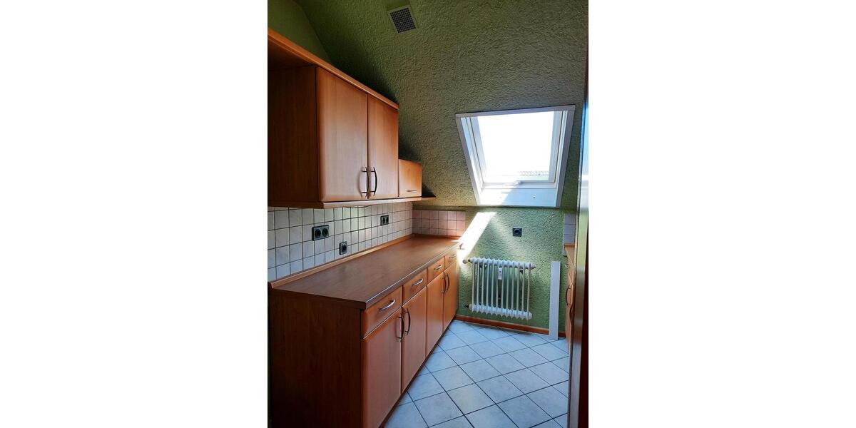Dachgeschoßwohnung Saarbrücken Dudweiler - 3 Zimmer, 73 m&sup2;, 135.000&euro; | Angebot:26585903