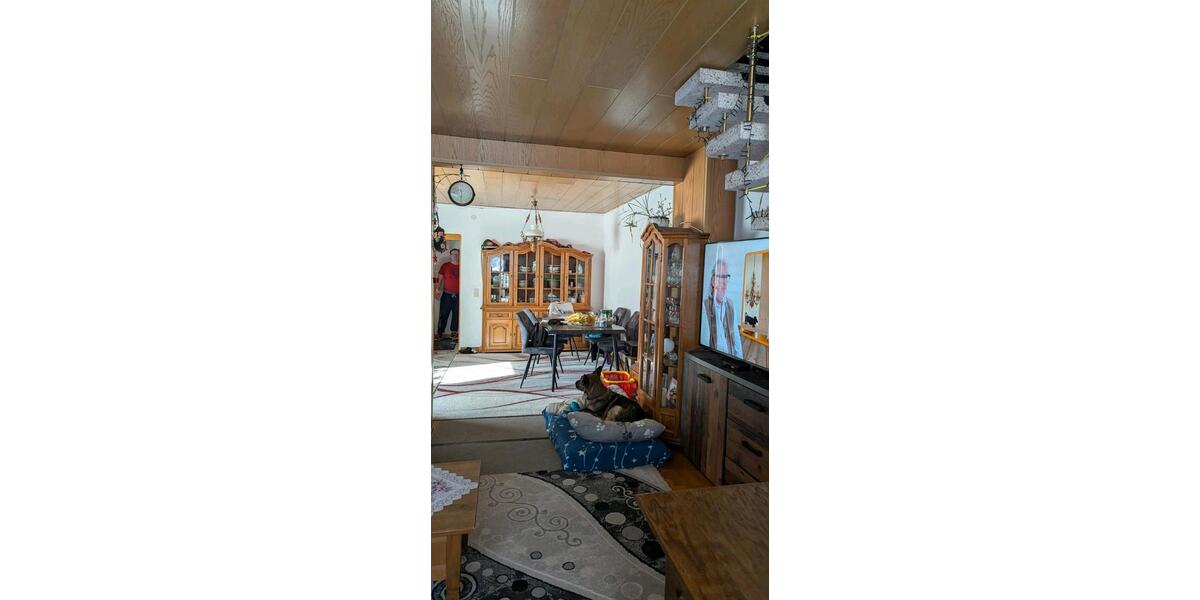 Etagenwohnung Saarbrücken Kieselhumes - 4 Zimmer, 130 m&sup2;, 1.000&euro; | Angebot:25857857