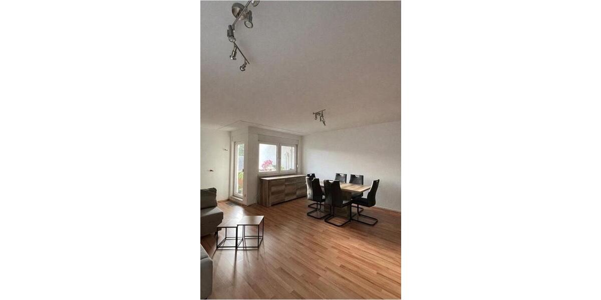 Etagenwohnung Homburg - 2 Zimmer, 80 m&sup2;, 680&euro; | Angebot:25925402