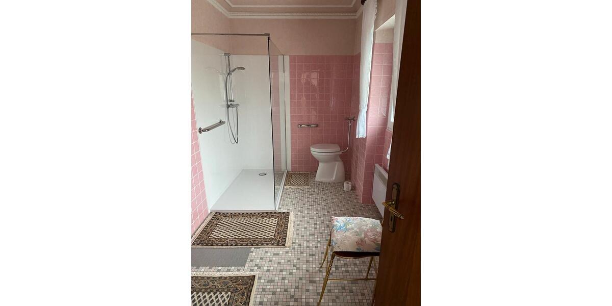 Etagenwohnung Heusweiler - 4 Zimmer, 160 m&sup2;, 1.200&euro; | Angebot:26049460