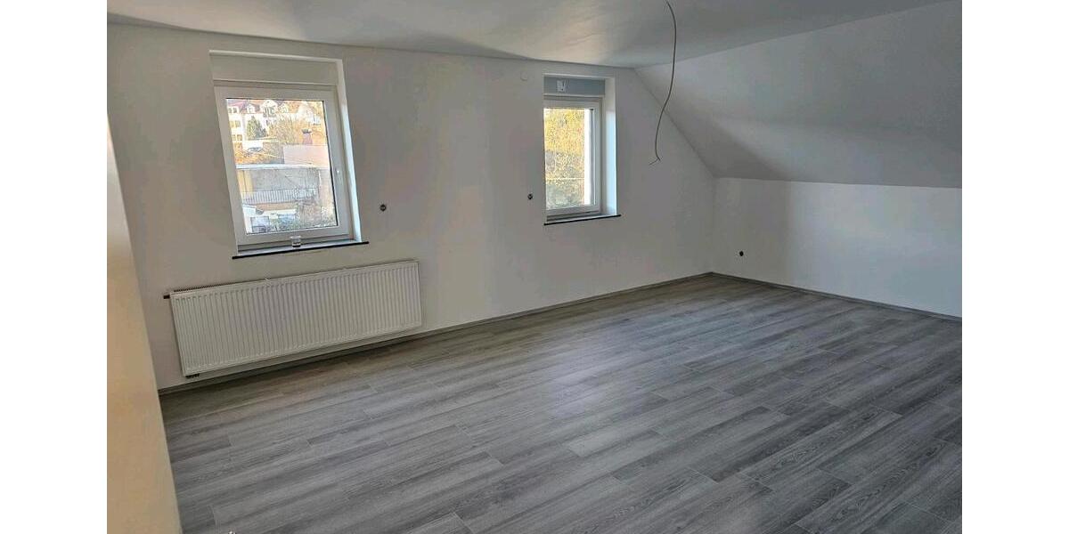 Etagenwohnung Neunkirchen - 5 Zimmer, 120 m&sup2;, 950&euro; | Angebot:25539818