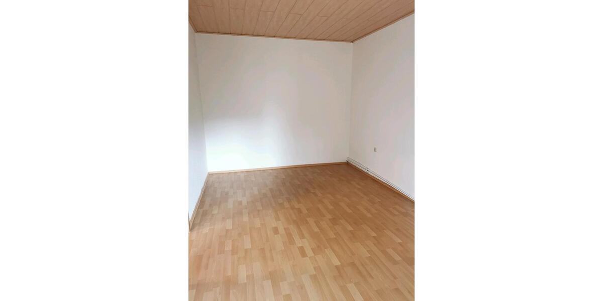 Etagenwohnung Sulzbach (Saar) - 3 Zimmer, 85 m&sup2;, 550&euro; | Angebot:26640019