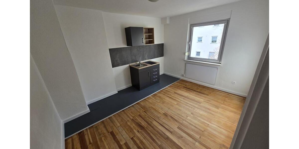 Etagenwohnung Homburg - 1 Zimmer, 23 m&sup2;, 300&euro; | Angebot:25647405