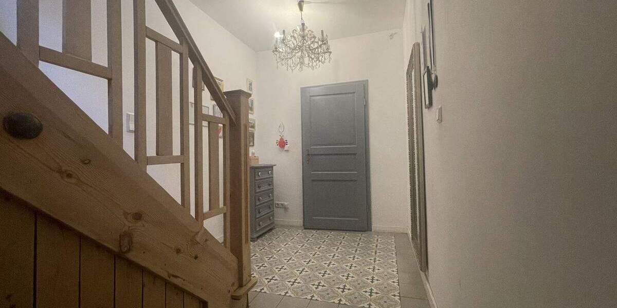 Einfamilienhaus Saarbrücken / Dudweiler Dudweiler - 8 Zimmer, 160 m&sup2;, 249.000&euro; | Angebot:25772718