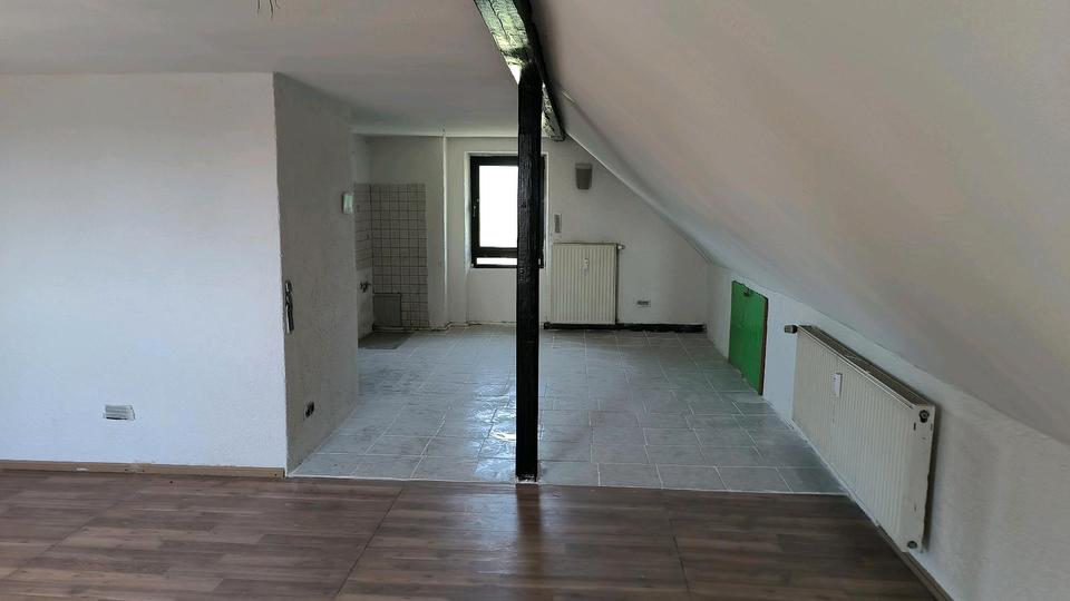 Dachgeschoßwohnung Quierschied - 2.5 Zimmer, 55 m&sup2;, 450&euro; | Angebot:26407086