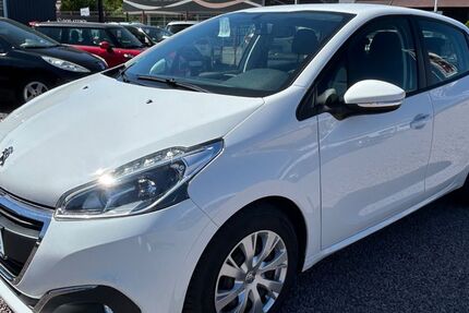 Peugeot 208 83.480 km 7.490 &euro; Saarlouis 66740