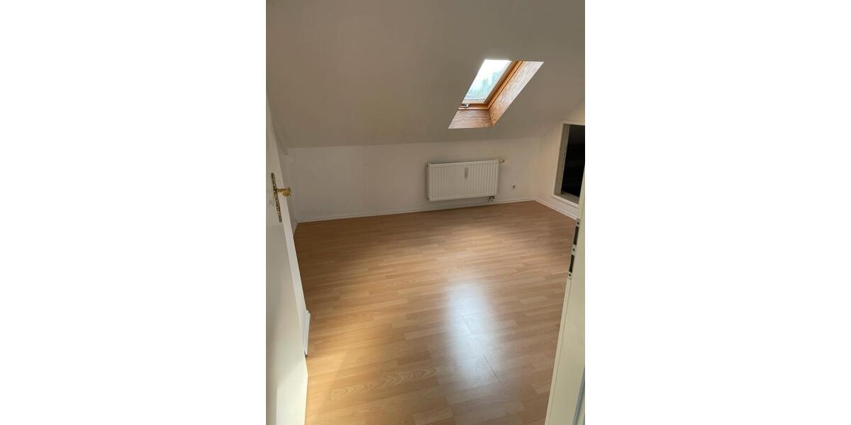 Dachgeschoßwohnung Dillingen (Saar) - 5 Zimmer, 55 m&sup2;, 500&euro; | Angebot:25895209
