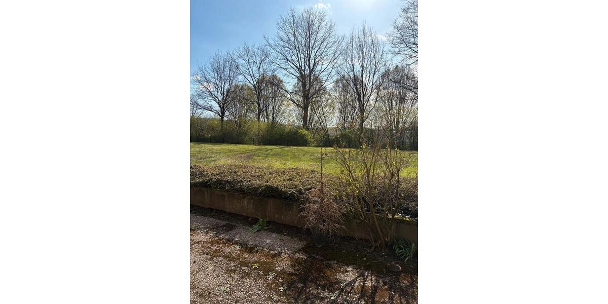 Etagenwohnung Saarbrücken - 2 Zimmer, 70 m&sup2;, 850&euro; | Angebot:26007926