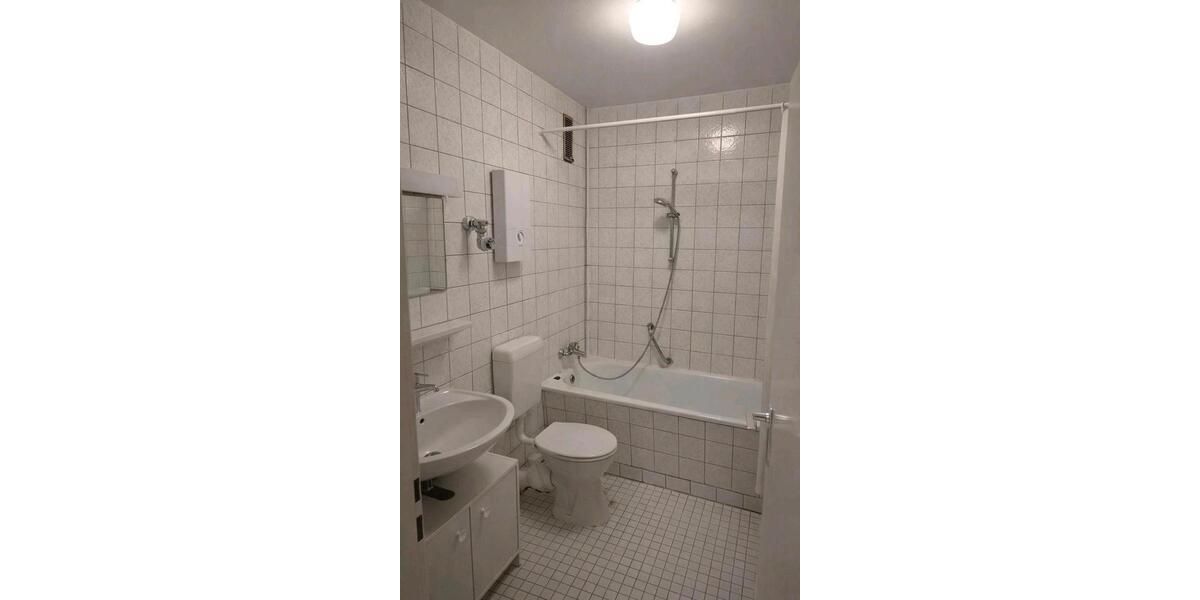 Etagenwohnung Saarbrücken St. Arnual - 3 Zimmer, 75 m&sup2;, 155.000&euro; | Angebot:25923541