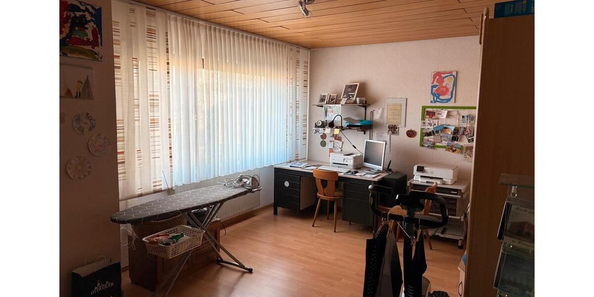 Einfamilienhaus Schiffweiler - 4.5 Zimmer, 165 m&sup2;, 295.000&euro; | Angebot:25942889