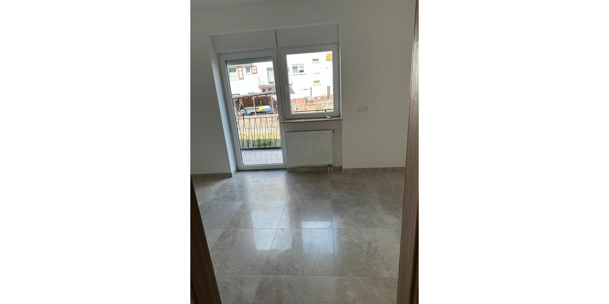 Erdgeschoßwohnung Zweibrücken - 3 Zimmer, 78 m&sup2;, 900&euro; | Angebot:24870521