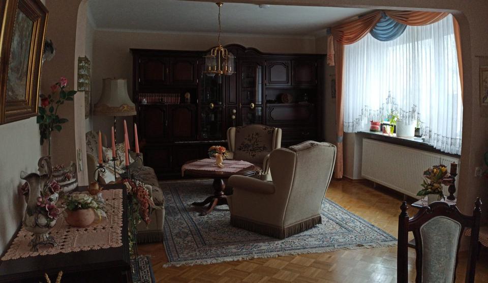 Einfamilienhaus Lebach - 8 Zimmer, 180 m&sup2;, 199.000&euro; | Angebot:24787268