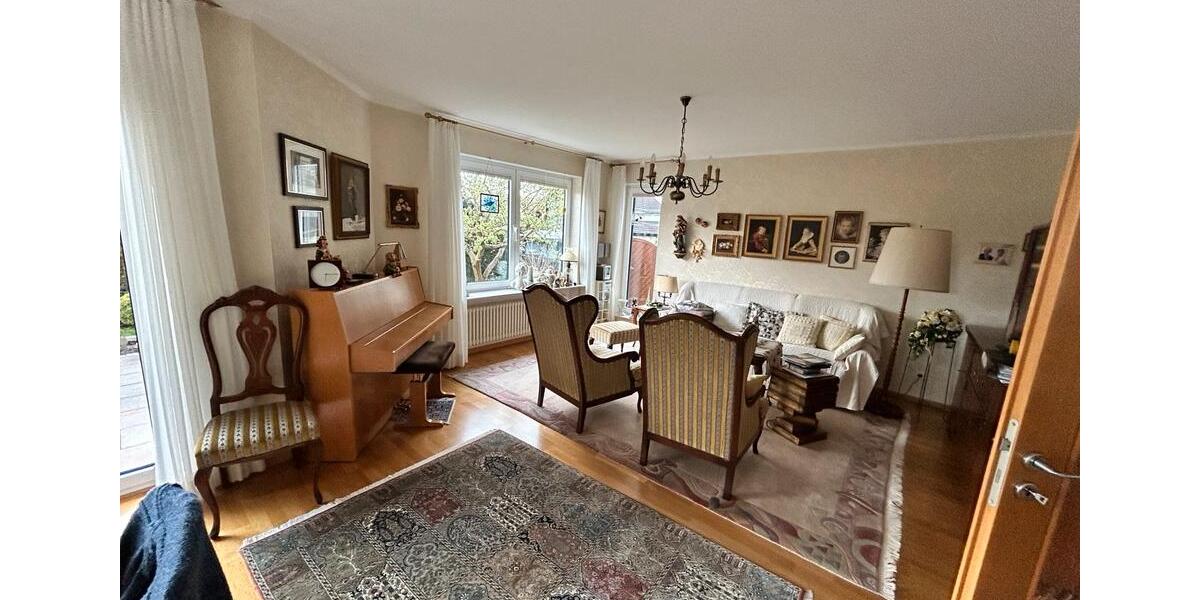 Einfamilienhaus Blieskastel - 6 Zimmer, 150 m&sup2;, 390.000&euro; | Angebot:26001753