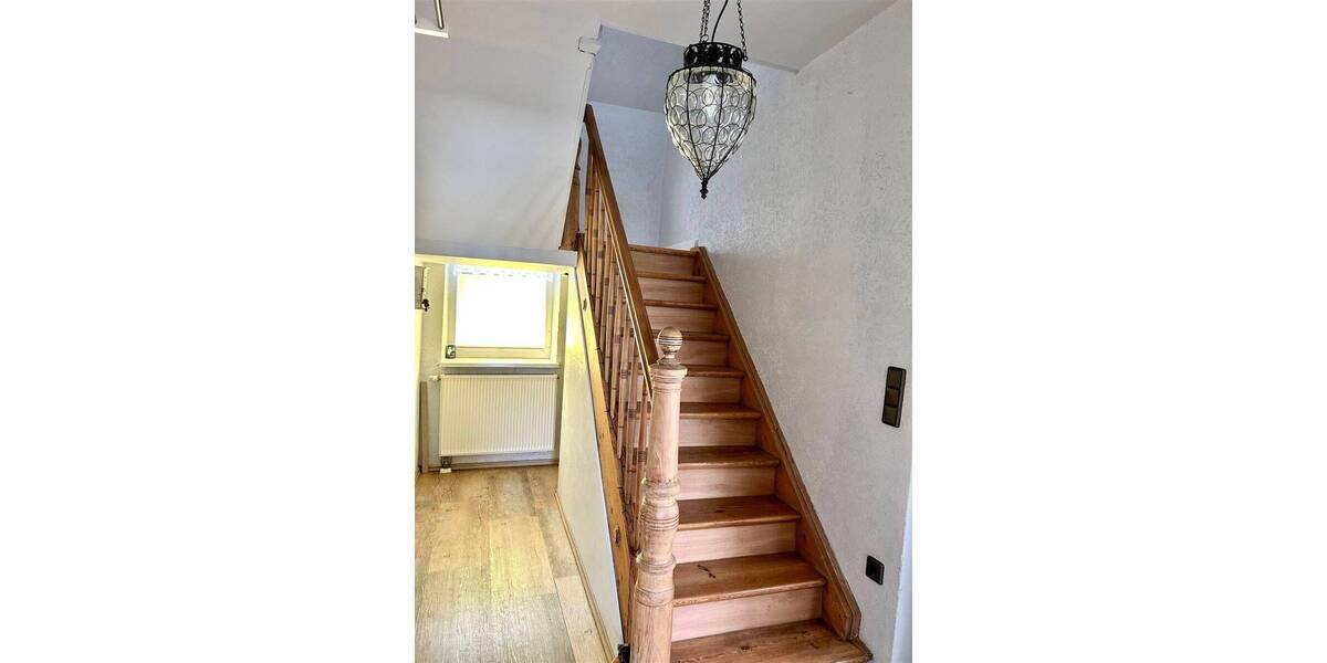 Mehrfamilienhaus, Wohnhaus Merchweiler Wemmetsweiler - 4 Zimmer, 100 m&sup2;, 193.000&euro; | Angebot:25701151