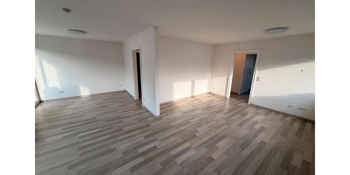Etagenwohnung Saarbrücken Neue Bremm - 2.5 Zimmer, 85 m&sup2;, 850&euro; | Angebot:27640226