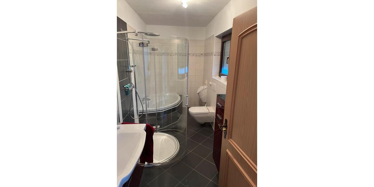 Einfamilienhaus Heusweiler - 5 Zimmer, 130 m&sup2;, 1.250&euro; | Angebot:25803317