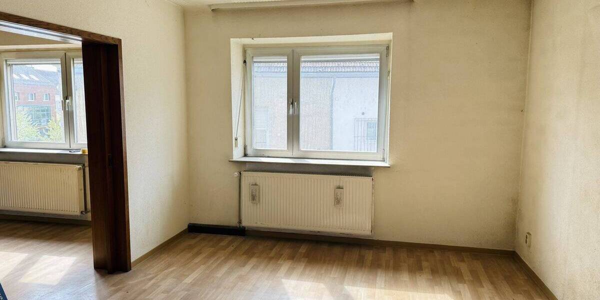 Reihenendhaus Dillingen / Diefflen Diefflen - 8 Zimmer, 100 m&sup2;, 99.000&euro; | Angebot:26289726