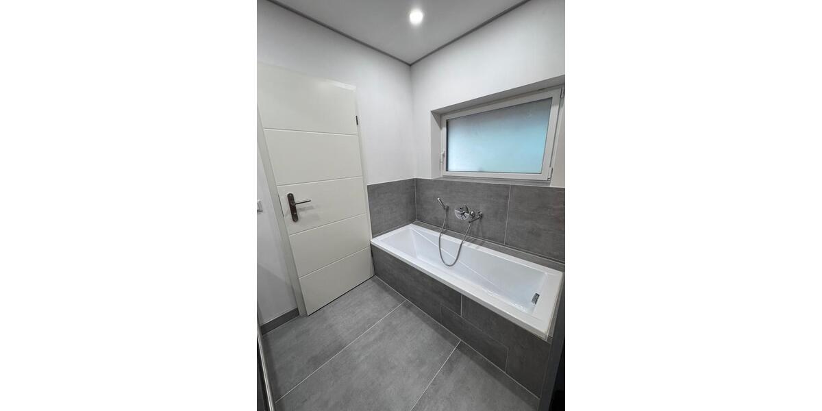 Etagenwohnung Homburg - 2.5 Zimmer, 80 m&sup2;, 700&euro; | Angebot:25905771