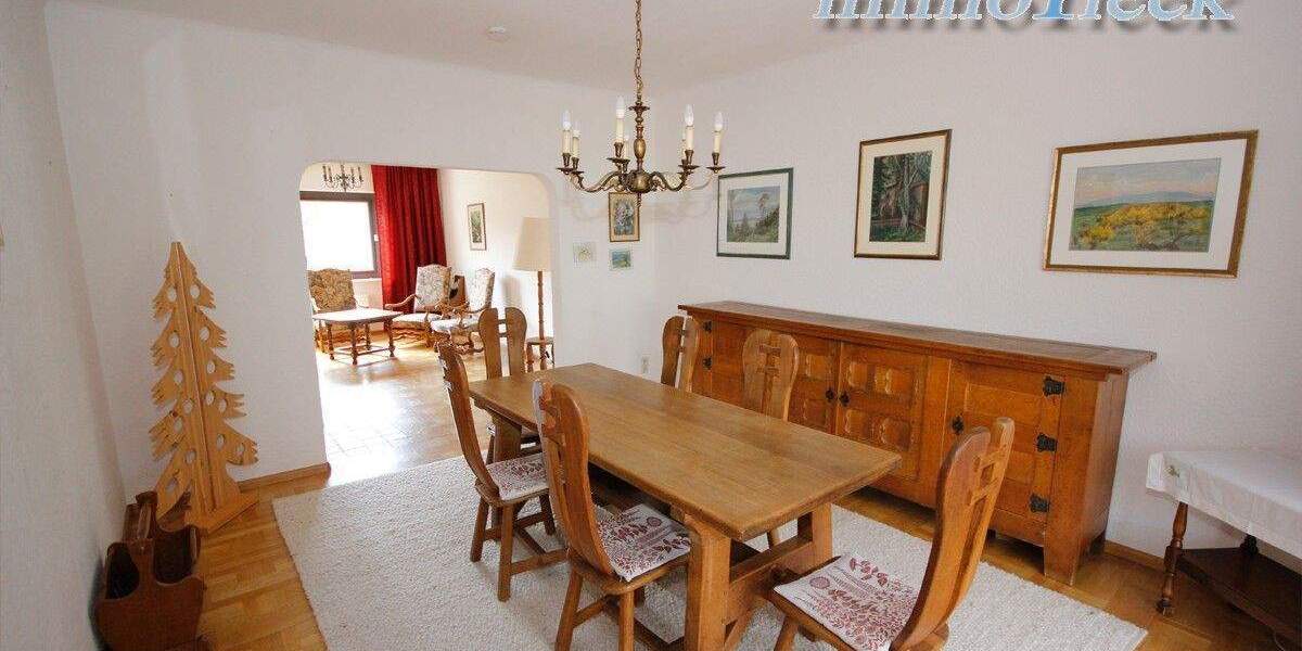 Doppelhaushälfte Bexbach - 9 Zimmer, 213 m&sup2;, 298.000&euro; | Angebot:25769303